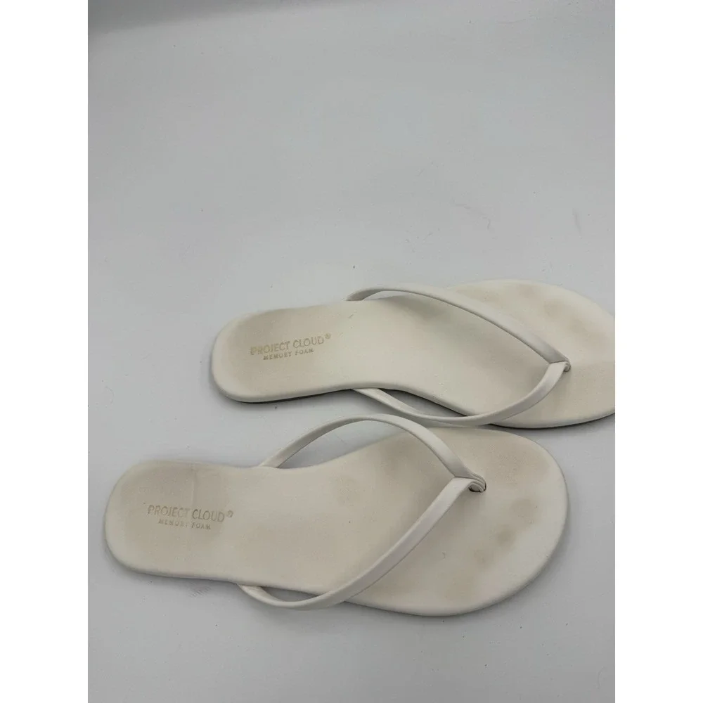 Project Cloud Memory Foam Thong Sandals Size 7 White